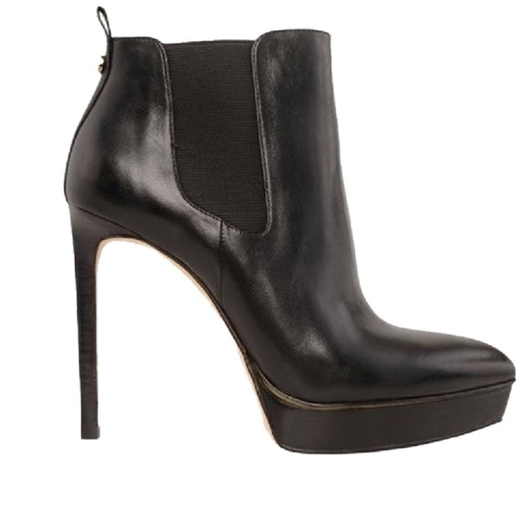 Michael Kors Shoes - Michael Kors Black Meadow Boots